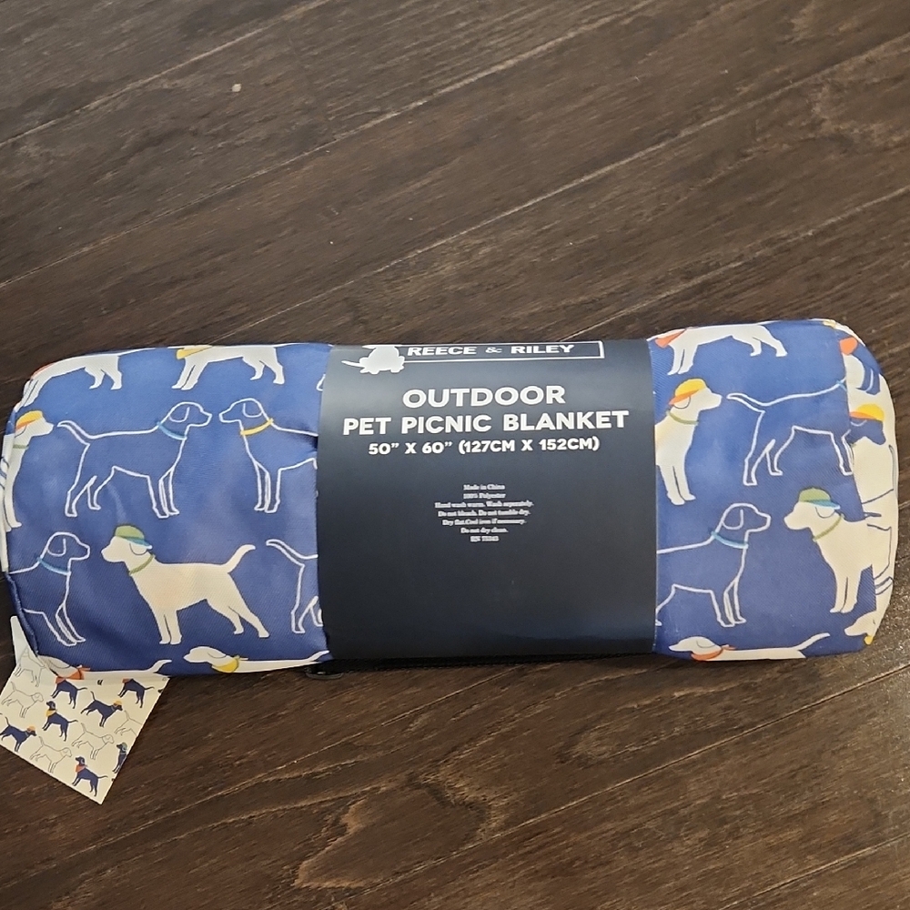 Blue Outdoor Pet Picnic Blanket NWT